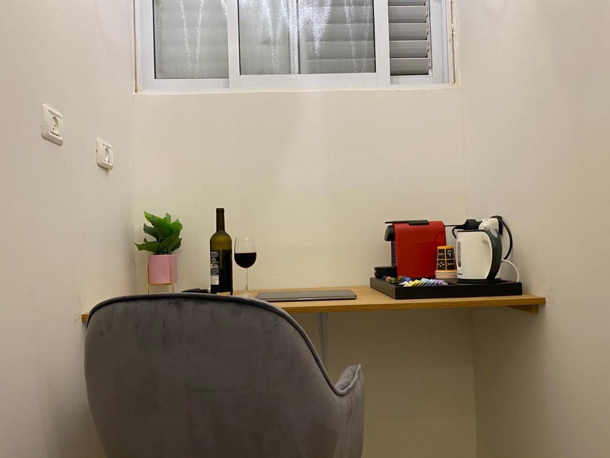 Rothschild Room Petach Tikva Exterior foto
