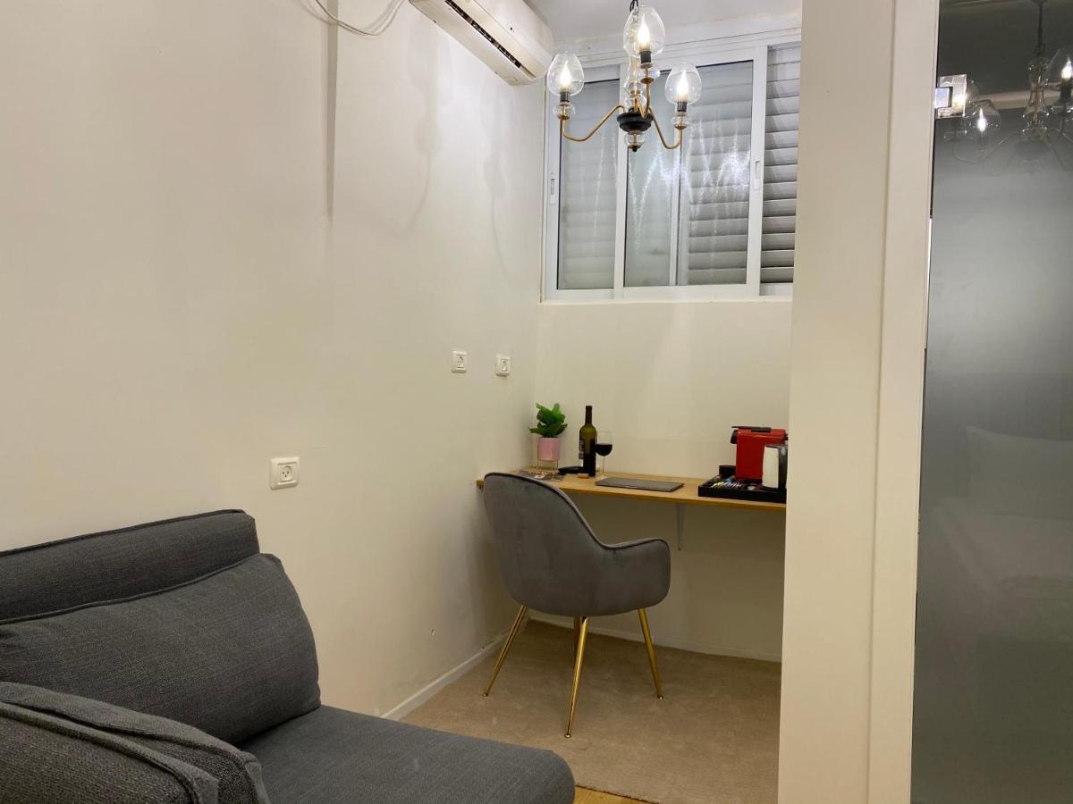Rothschild Room Petach Tikva Exterior foto